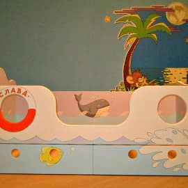 Детская кроватка