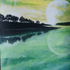 А почему бы не в зеленом?