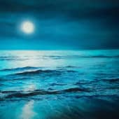 Луна над морем