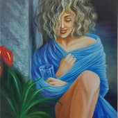 Укутавшись в синий палантин