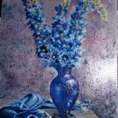 Букет в синей вазе.
