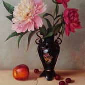 Пионы в чёрной вазе