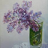 Первая ветка сирени