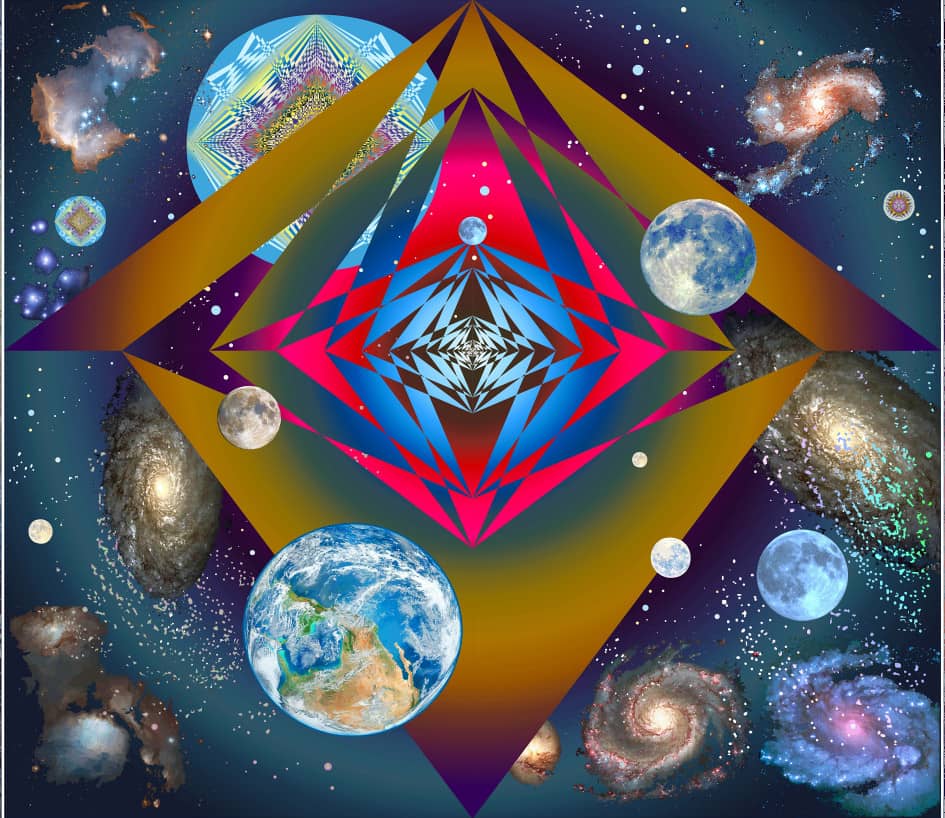 Космические пирамиды Тёмной энергии