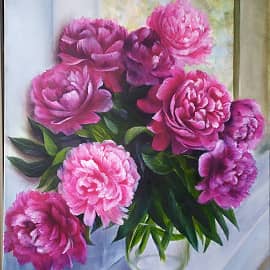 Букет пионов у окна