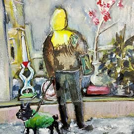 У витрины магазина