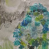 Облачный и ветреный холодный майский день