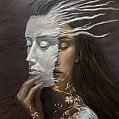 Когда женщина снимает маску ( картина будет со шторкой второй части лица)