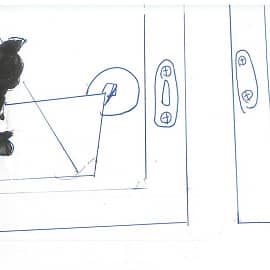 Кот на лежанке