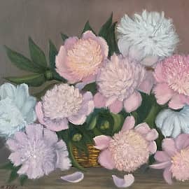 Пионы в корзине