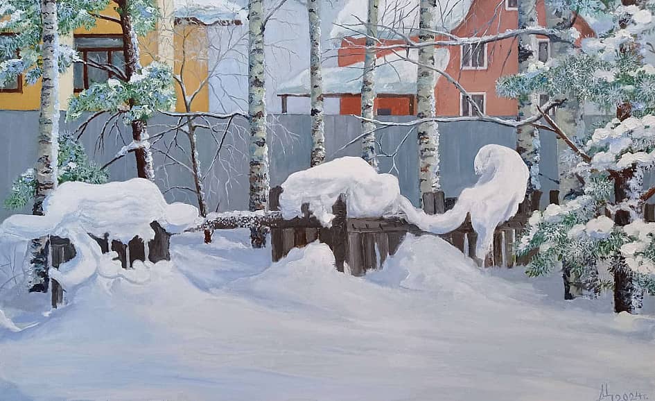 Прогулка снежного барса по забору с К