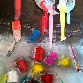 Размазать по стене