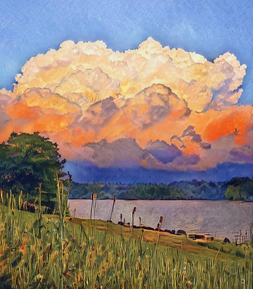 Закат над рекой.