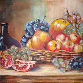 Яблоки и виноград.