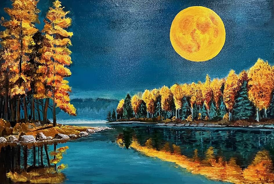 Золотая луна