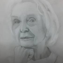 Дама преклонного возраста.