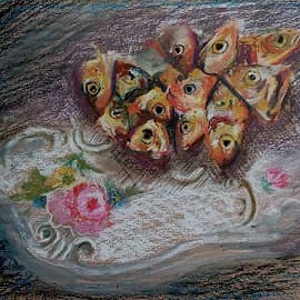 На белом блюдце