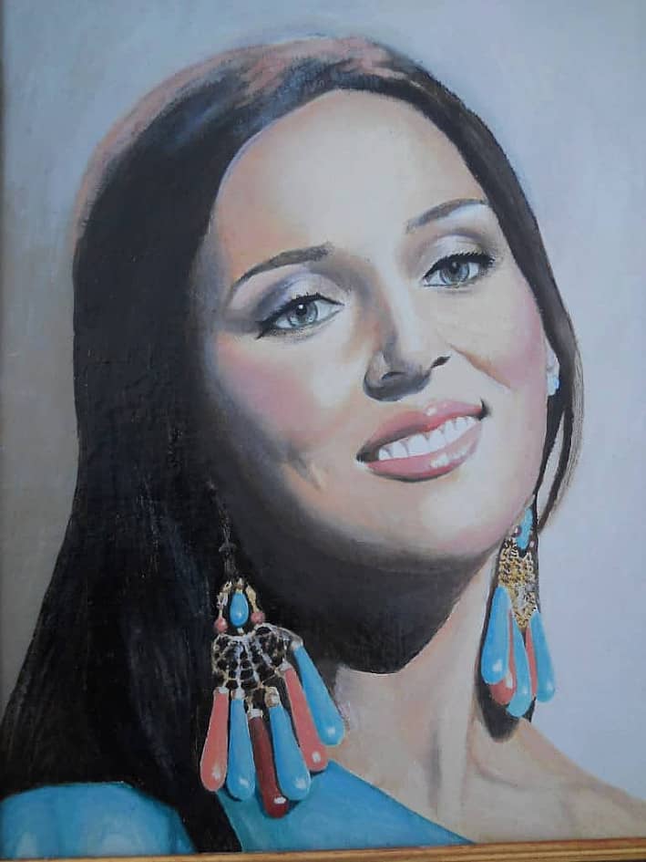 Портрет певицы Алсу