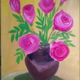 Розы в керамической вазе