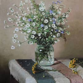 Натюрморт с полевыми ромашками