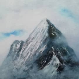 Седая вершина горы